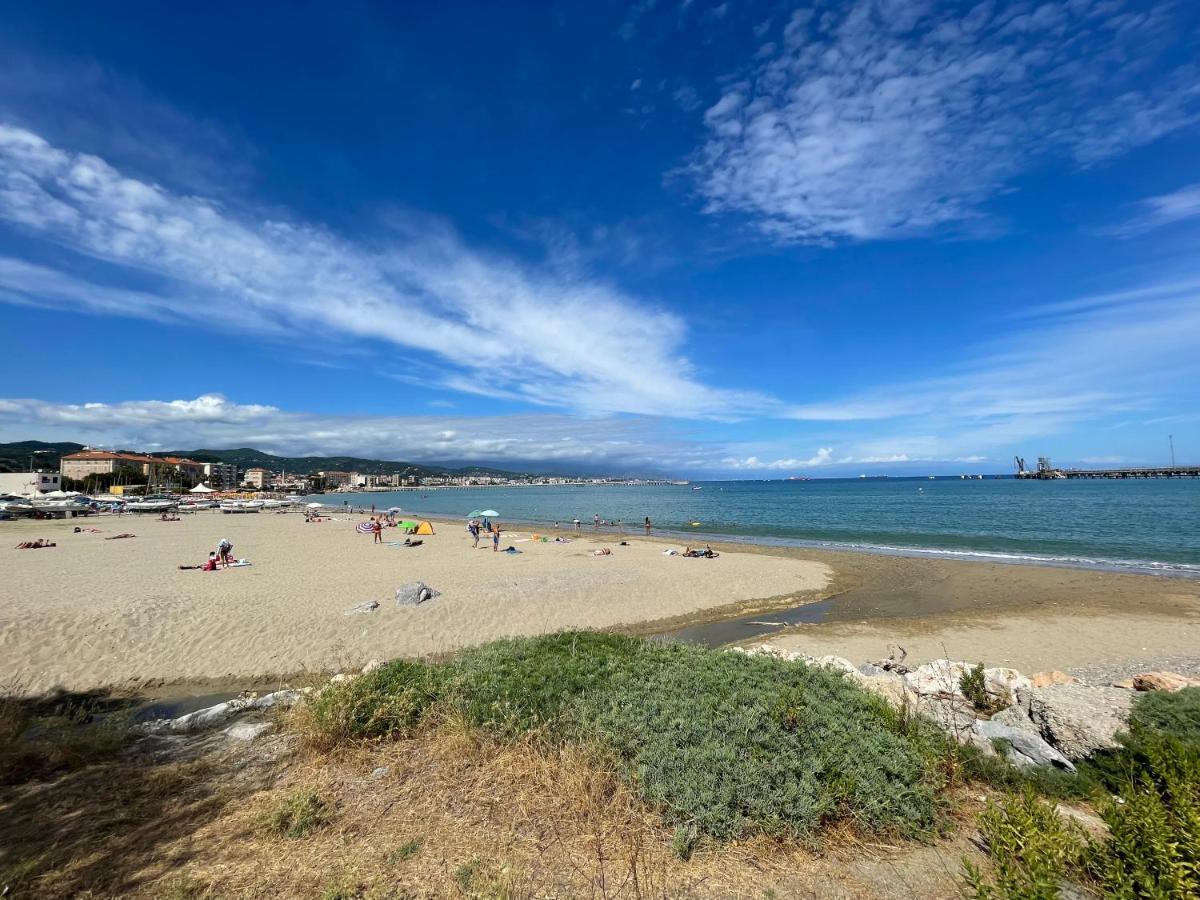 Summer Vado Ligure Eksteriør bilde